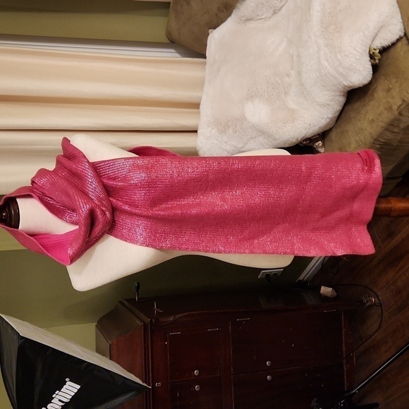 Nwot Kurt Geiger Pink Metallic Winter Scarf​​​​​​​​ - Picture 6 of 6